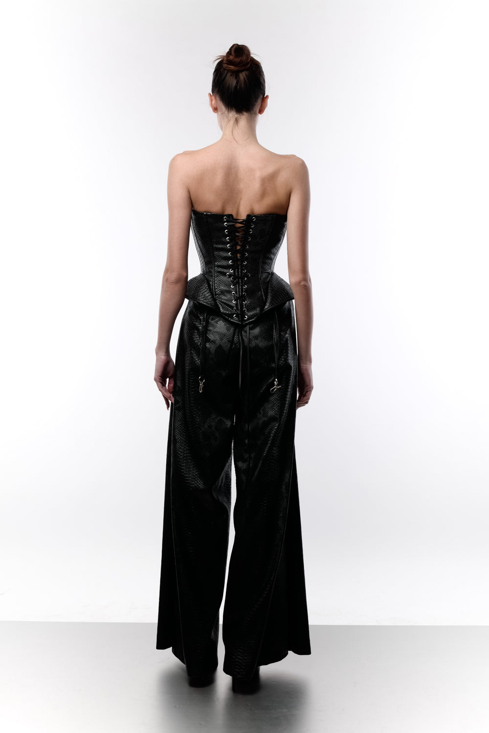 ALIBI - Look 5